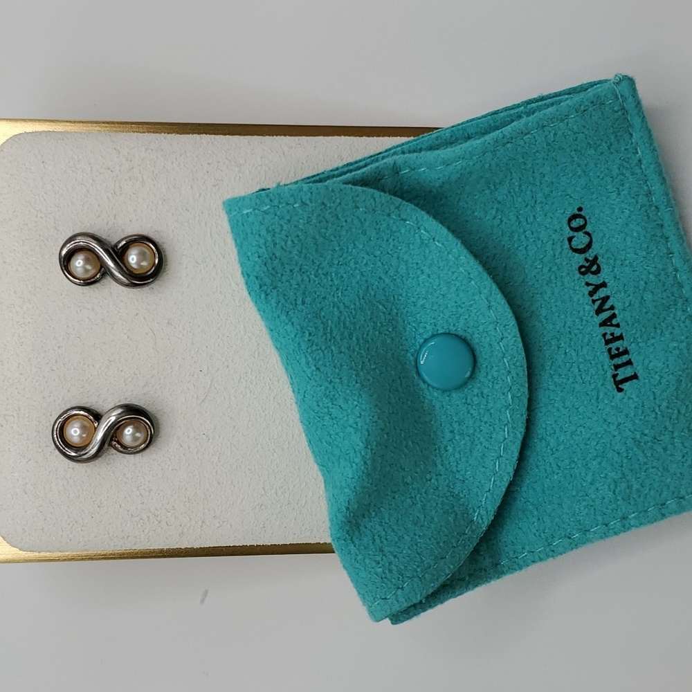 Tiffany & Co. Infinity Pearl Earrings - Sterling Silver & Freshwater Pearl